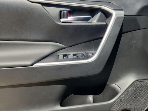Used 2023 Toyota RAV4 XLE w/ Convenience Package FWD image 27