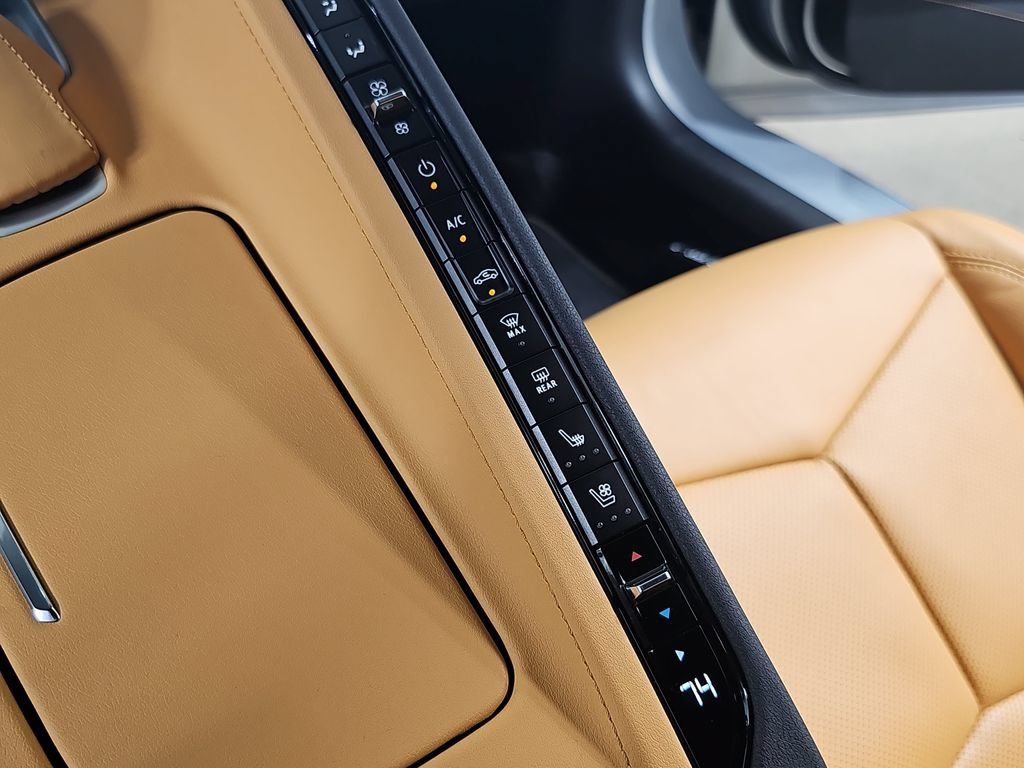 Certified 2023 Chevrolet Corvette Stingray Preferred Cpe w/ Z51 Performance Package RWD image 29
