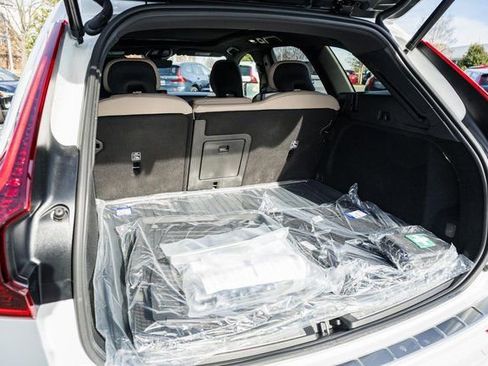 New 2026 Volvo XC60 B5 Plus w/ Protection Package Premier image 10