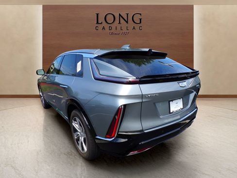 Used 2024 Cadillac Lyriq Tech w/ Driver Assist Package AWD/4WD image 6