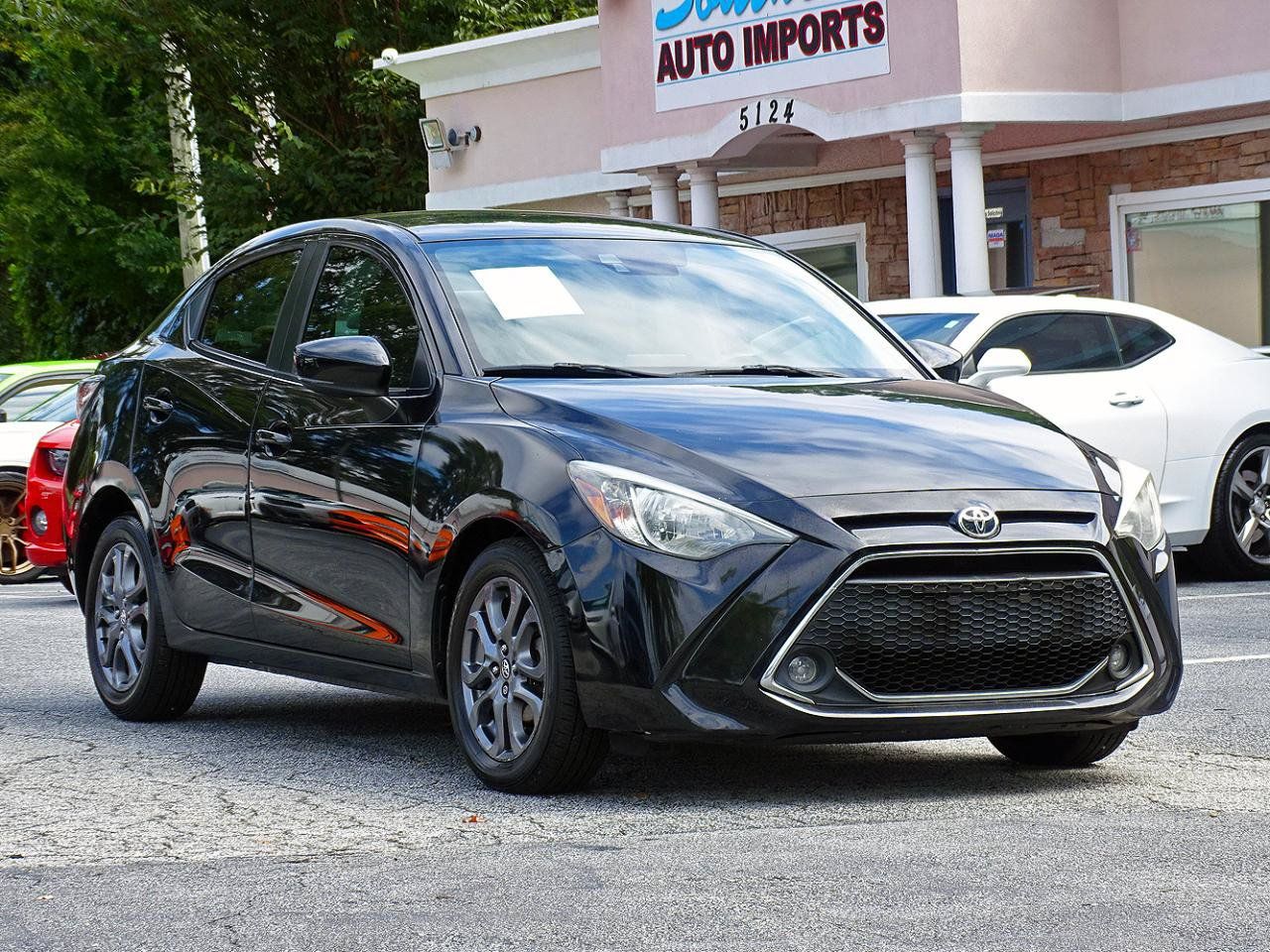 Used 2019 Toyota Yaris LE FWD image 8