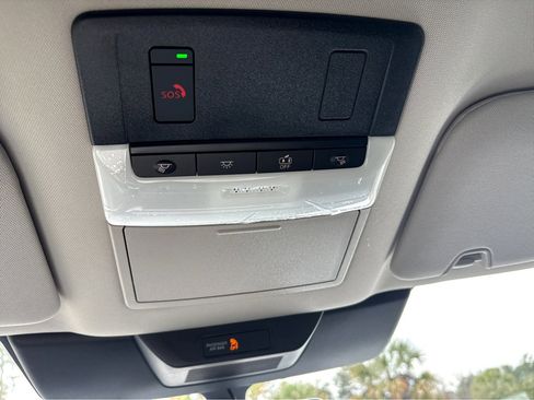 New 2026 Nissan Pathfinder SL image 36