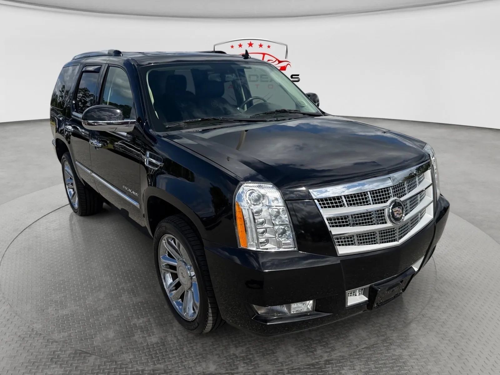 Used 2011 Cadillac Escalade Platinum AWD/4WD image 7