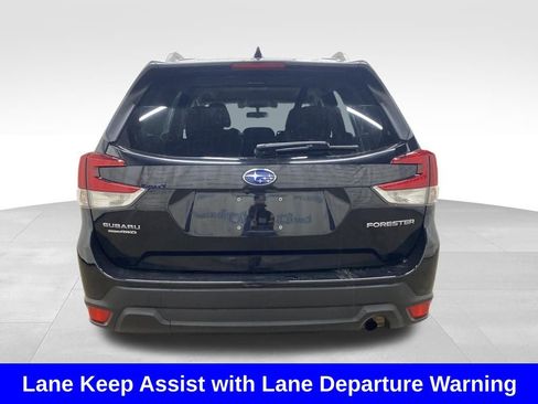 Used 2021 Subaru Forester Premium AWD/4WD image 5