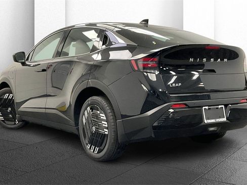 New 2026 Nissan Leaf image 3