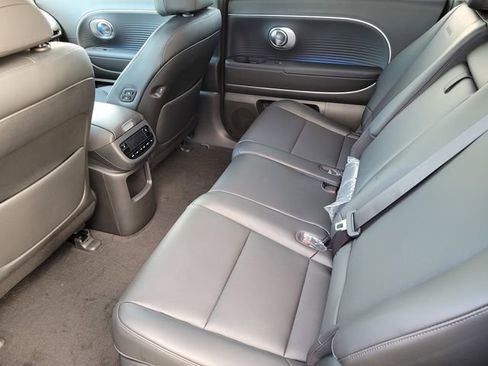 New 2026 Hyundai Ioniq 9 SEL image 16