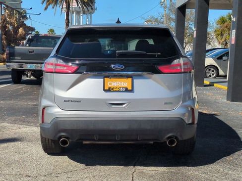 Used 2019 Ford Edge SE image 6