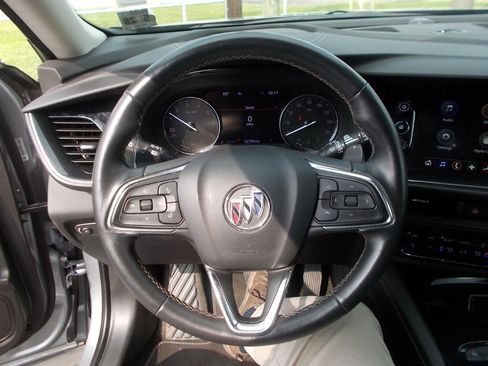 Used 2023 Buick Envision Essence image 16
