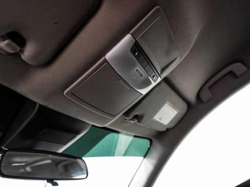 Used 2025 Nissan Sentra SV FWD image 21
