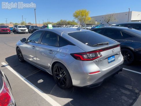 Used 2025 Honda Civic Sport image 3