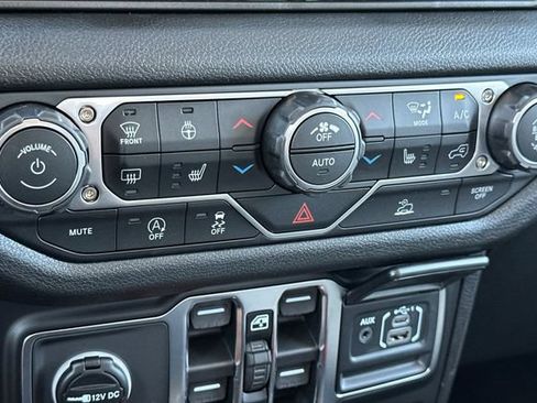 New 2026 Jeep Gladiator Sport AWD/4WD image 19