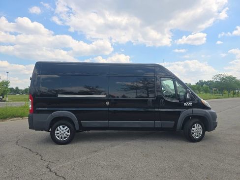 Used 2018 RAM ProMaster 3500 w/ Premium Appearance Group FWD image 10