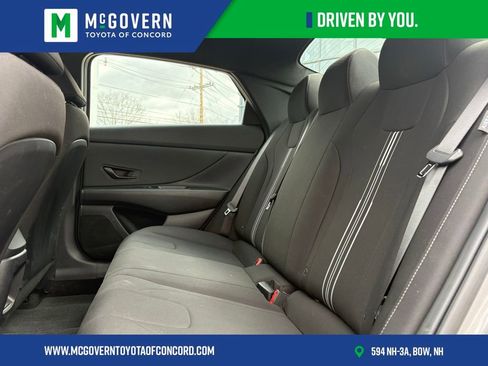 Used 2025 Hyundai Elantra Sport FWD image 16