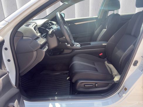 Used 2020 Honda Civic EX image 12