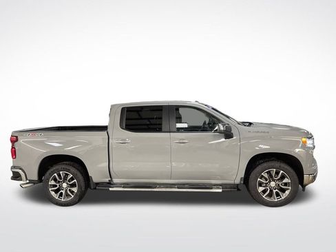 Certified 2024 Chevrolet Silverado 1500 LT w/ LPO, Chrome Package image 7