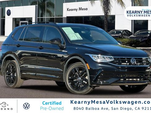 Used 2022 Volkswagen Tiguan SE R-Line image 1