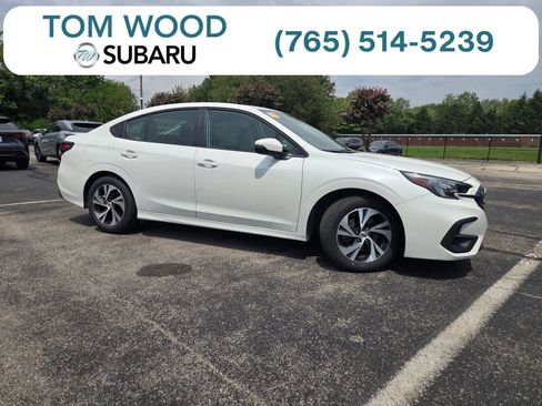 Used 2025 Subaru Legacy Premium AWD/4WD image 1