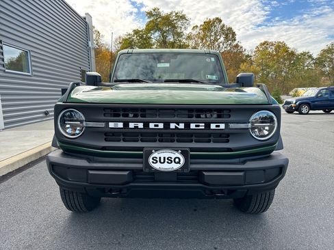 New 2025 Ford Bronco 2-Door image 2
