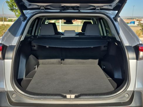 Certified 2022 Toyota RAV4 XLE w/ Convenience Package AWD/4WD image 20