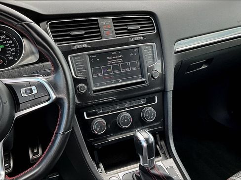 Used 2017 Volkswagen GTI Sport FWD image 8
