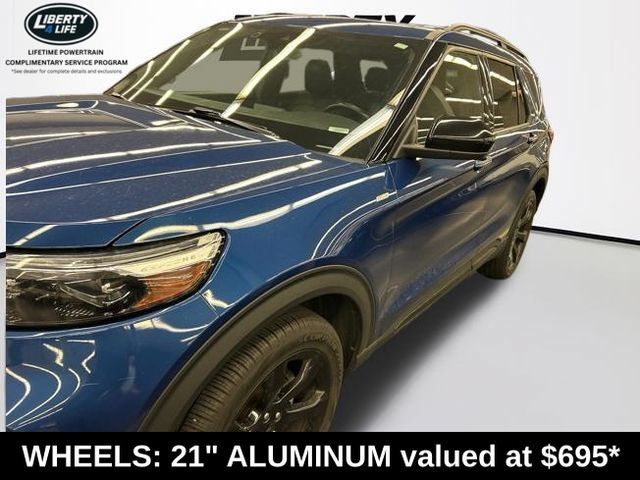 Used 2023 Ford Explorer ST-Line w/ Class IV Trailer Tow Package AWD/4WD image 3