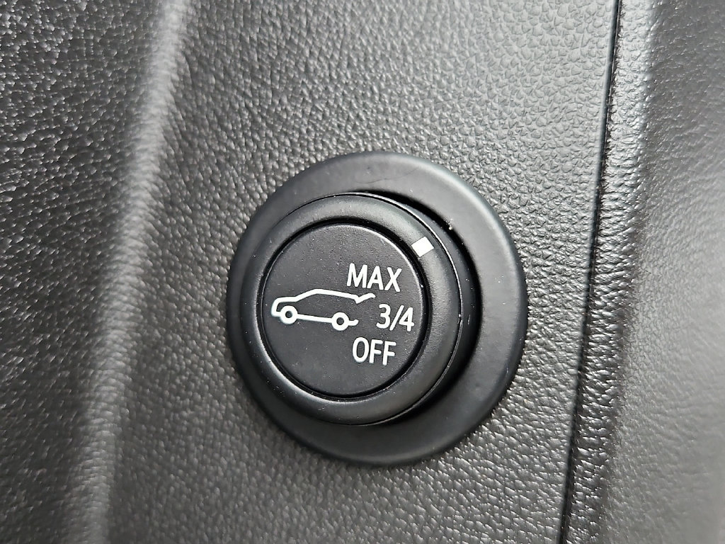 Used 2023 Chevrolet Equinox RS AWD/4WD image 29