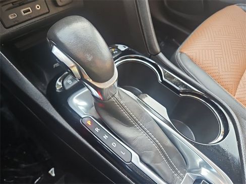 Used 2020 Buick Encore GX Essence w/ Experience Buick Package image 16