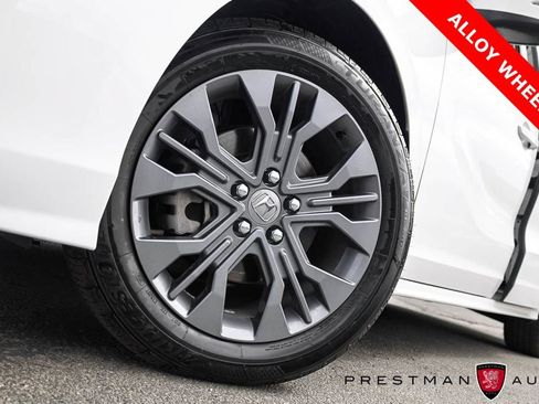 Used 2025 Honda Odyssey Touring image 14