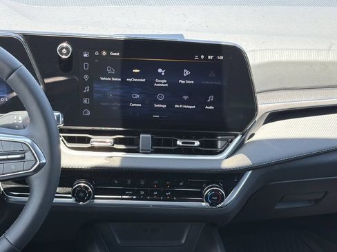 New 2026 Chevrolet Equinox LT w/ LPO, Floor Liner Package FWD image 4