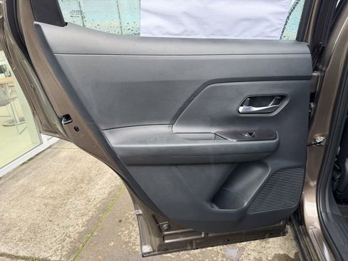 New 2026 Nissan Kicks SR w/ Cold Weather Package image 28