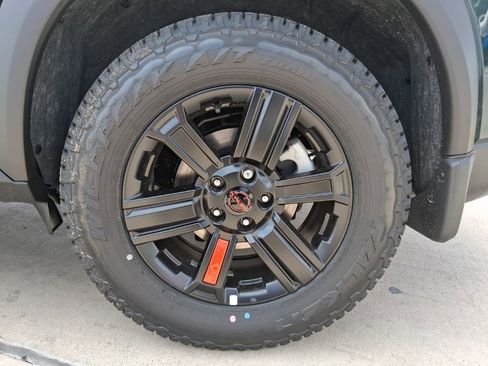 New 2026 Nissan Rogue SV AWD/4WD image 33