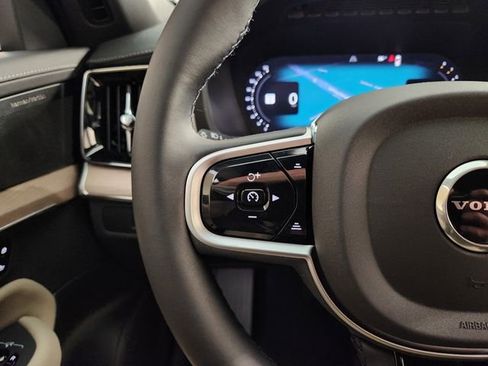 New 2026 Volvo XC90 B6 Plus w/ Protection Package Premier image 27