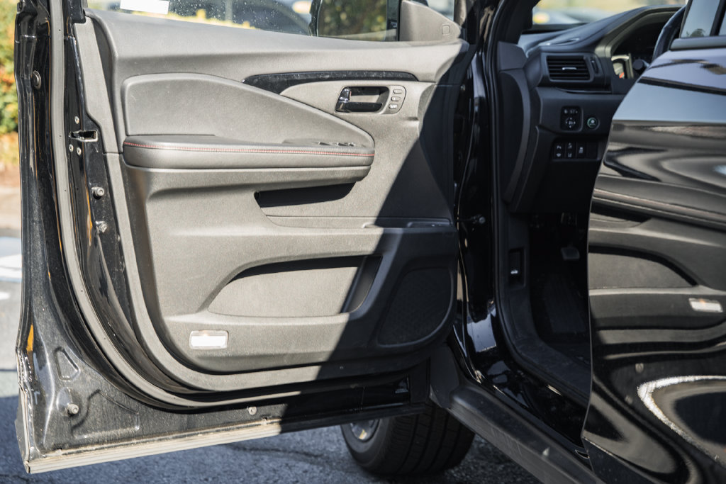 Used 2024 Honda Passport Black Edition image 41