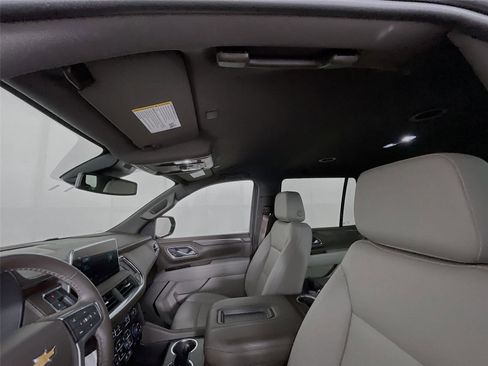 Used 2023 Chevrolet Tahoe LT w/ Luxury Package AWD/4WD image 11