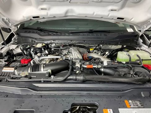 New 2025 Ford F350 Lariat w/ Lariat Ultimate Package image 9