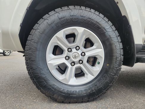 Used 2022 Toyota 4Runner SR5 Premium AWD/4WD image 24