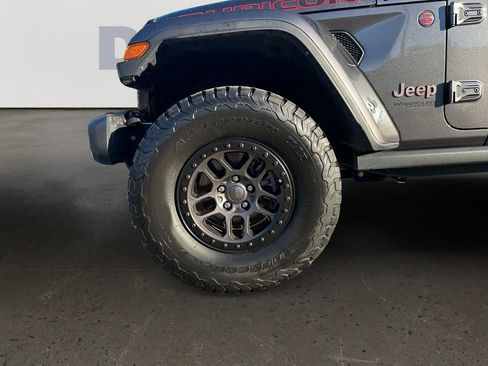 Used 2022 Jeep Wrangler Unlimited Rubicon w/ Xtreme Recon 35" Tire Package image 10