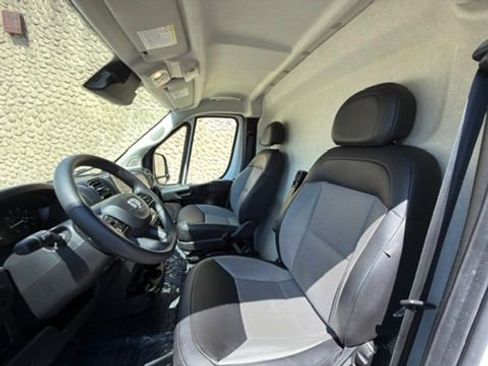 Used 2023 RAM ProMaster 2500 FWD image 21