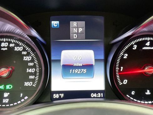 Used 2018 Mercedes-Benz GLC 300 4MATIC image 13