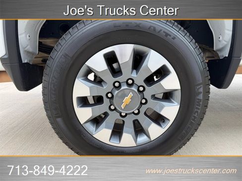 Used 2024 Chevrolet Silverado 2500 LT w/ Convenience Package AWD/4WD image 49