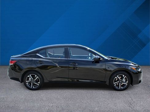 Used 2025 Nissan Sentra SV w/ Trunk Package FWD image 10