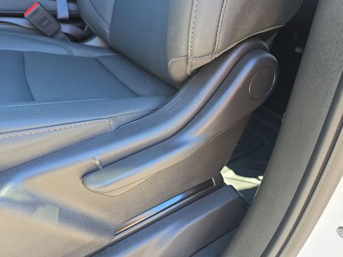 Used 2024 GMC Sierra 2500 Pro w/ 1SA Pro Safety Plus Package image 18