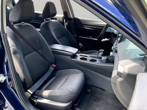 Used 2022 Nissan Altima 2.5 S FWD image 21