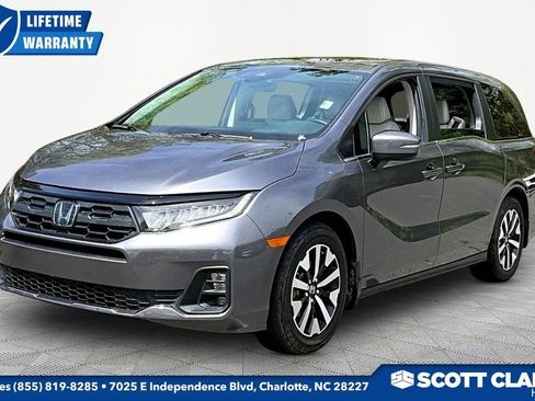 Used 2025 Honda Odyssey EX-L image 3