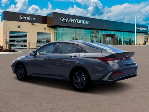 New 2026 Hyundai Elantra Sport image 4