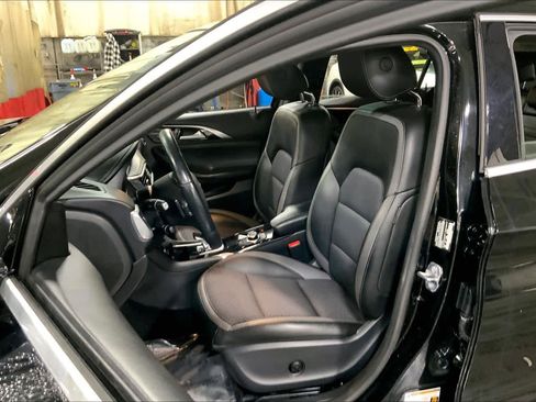 Used 2019 INFINITI QX30 LUXE w/ Navigation Package image 7