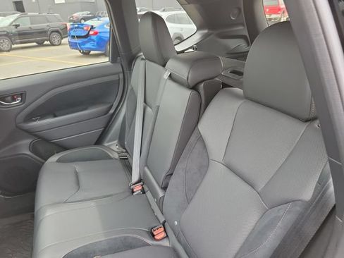 Used 2025 Subaru Forester Touring AWD/4WD image 25
