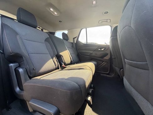 Used 2018 Chevrolet Traverse LS FWD image 23