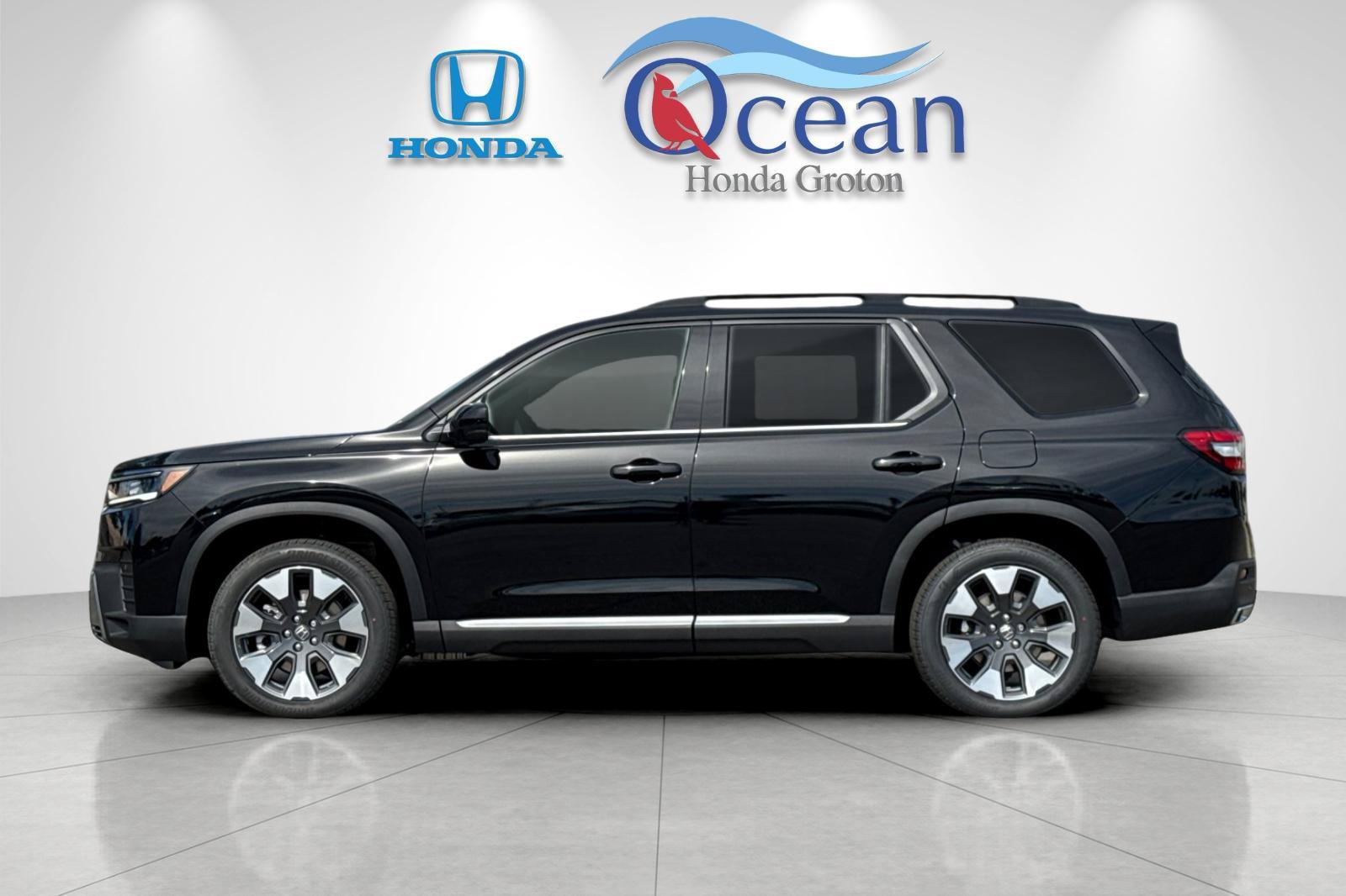 New 2026 Honda Pilot Elite image 2