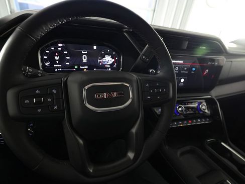 Used 2025 GMC Sierra 2500 AT4X AWD/4WD image 21